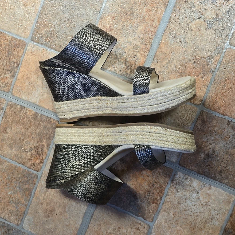 Matisee Sandals | Size 8 - Picture 4 of 8